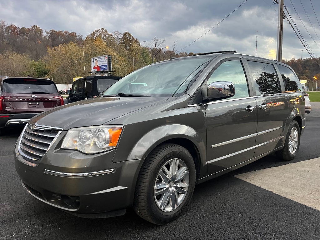 2010 Chrysler Town & Country Limited