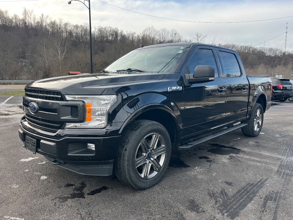 2020 Ford F-150 XLT's photo