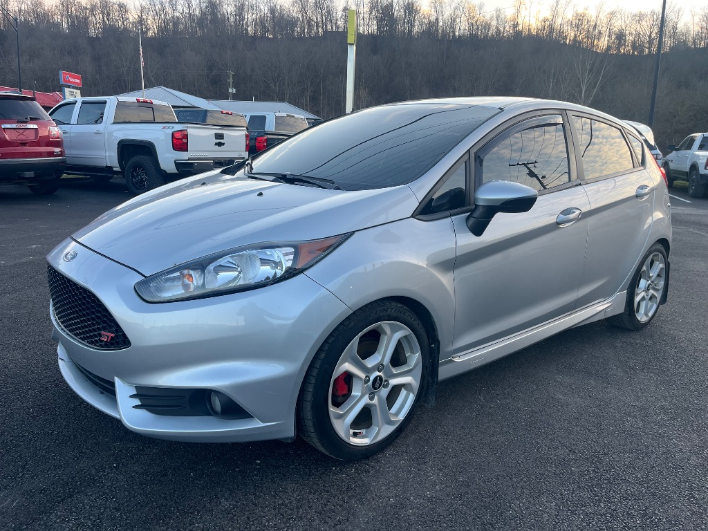 2015 Ford Fiesta ST's photo