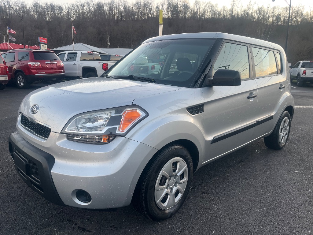 2011 Kia Soul Base's photo