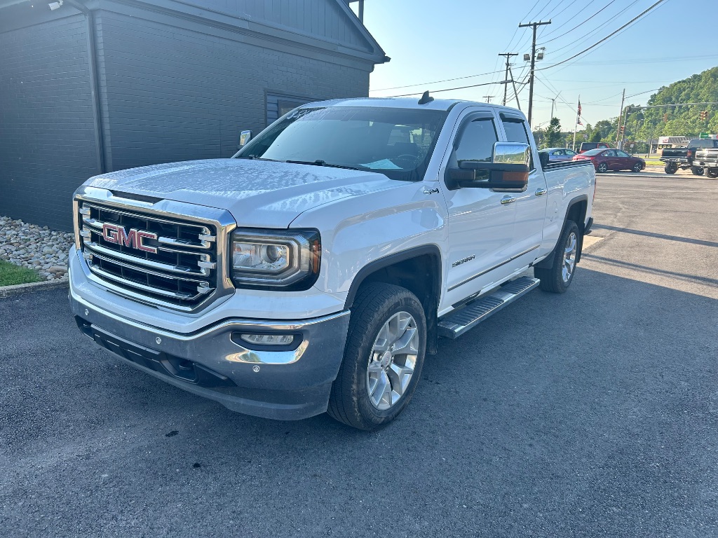2018 GMC Sierra 4WD Double Cab Standard Box SLT's photo