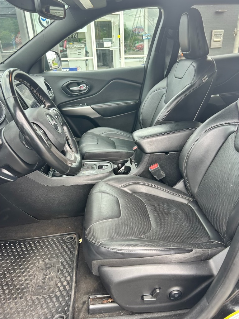 2021 Jeep Cherokee 80TH - Photo 8