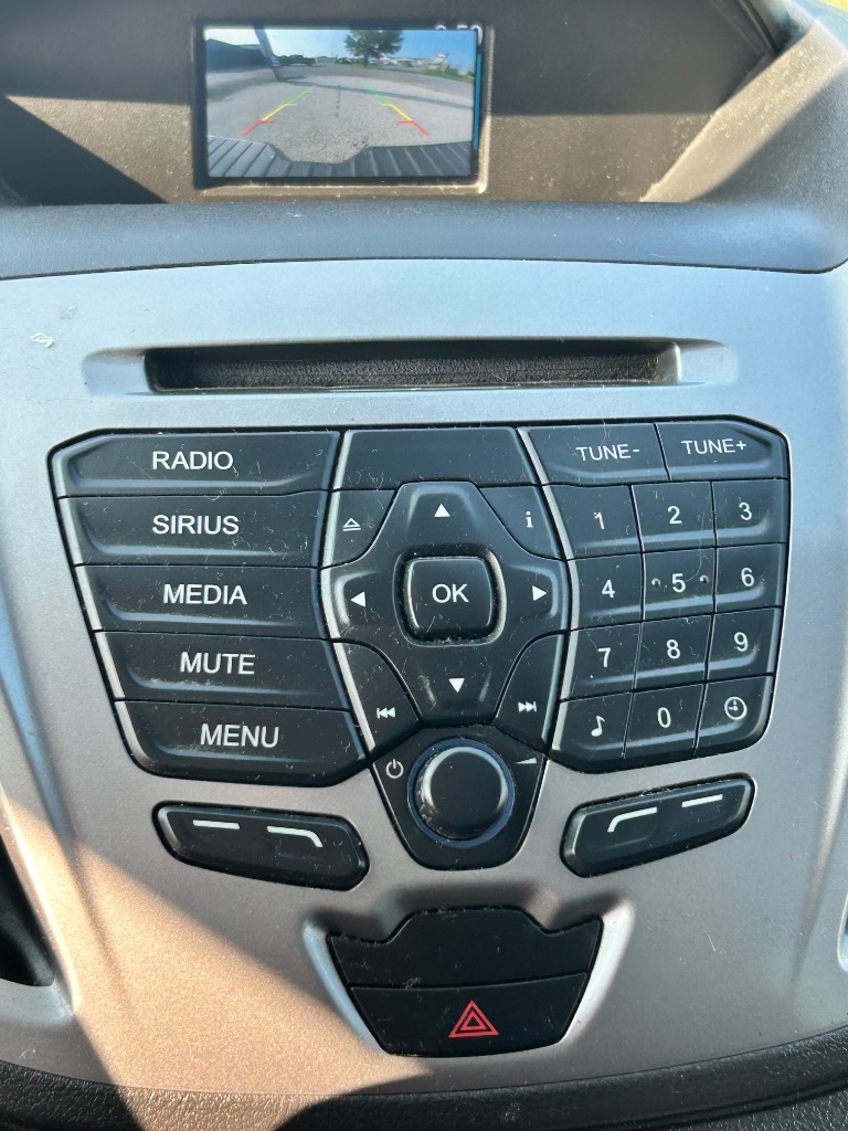 2015 Ford Transit XLT - Photo 13