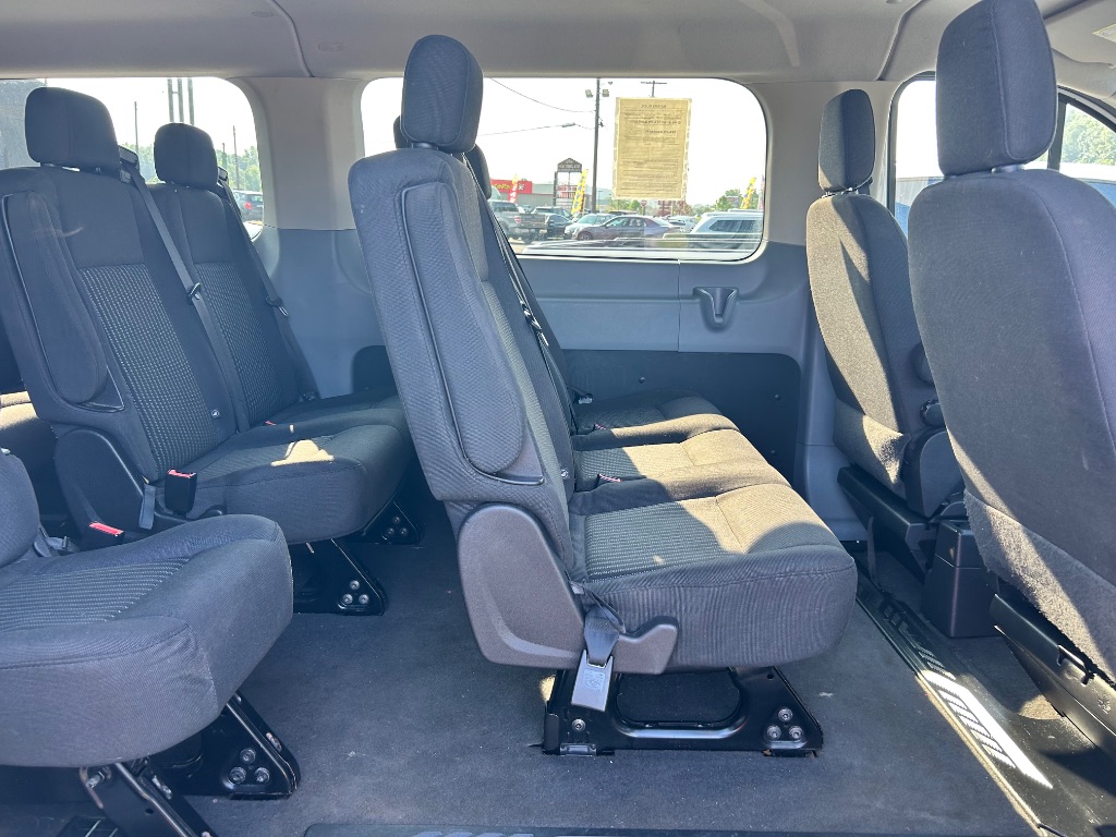 2015 Ford Transit XLT - Photo 7