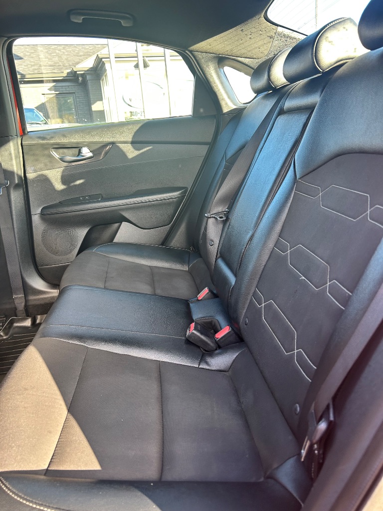 2021 Kia Forte GT-Line - Photo 7