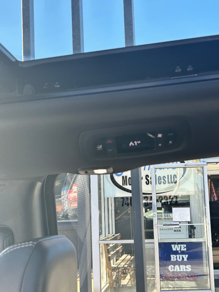 2023 Chrysler Pacifica Limited - Photo 10