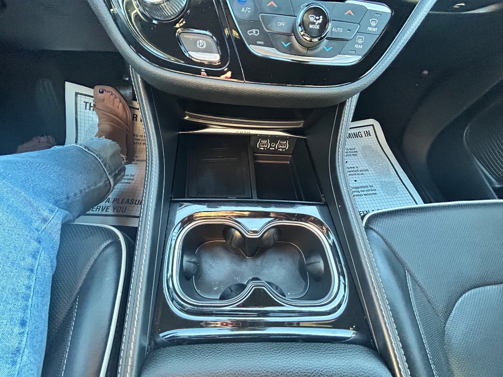 2023 Chrysler Pacifica Limited - Photo 17